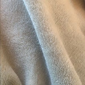 Meet your Posher, Kendra roselle